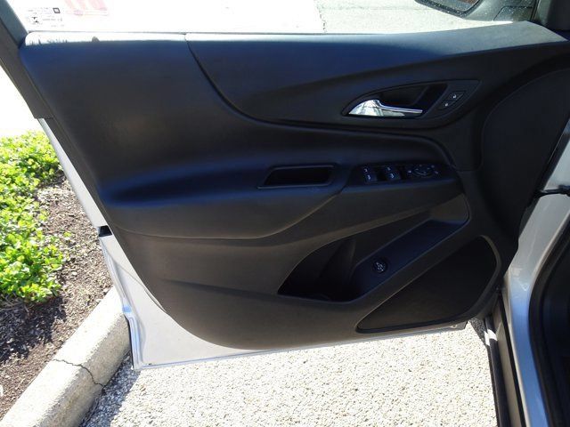 Used 2022 Chevrolet Equinox LT FWD image 16