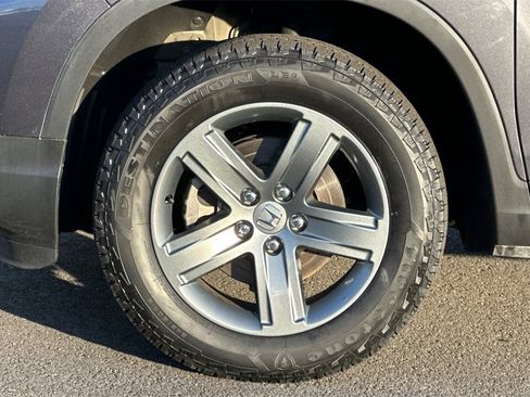 Certified 2023 Honda Ridgeline RTL image 32