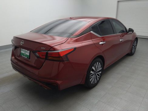 Used 2024 Nissan Altima 2.5 SV w/ SV Premium Package FWD image 9
