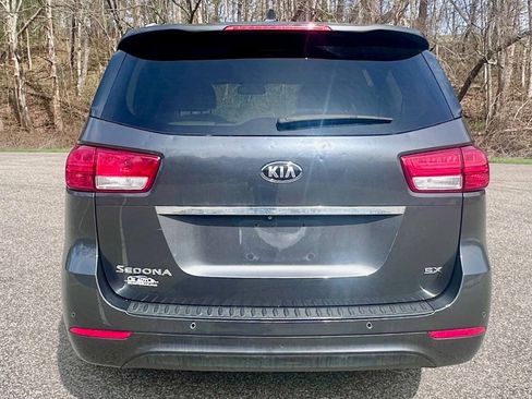Used 2015 Kia Sedona SX FWD image 5