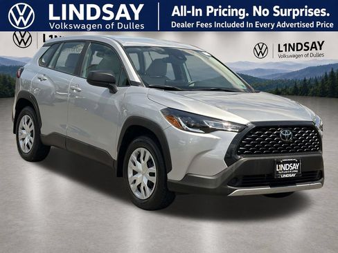 Used 2022 Toyota Corolla Cross L AWD/4WD image 1