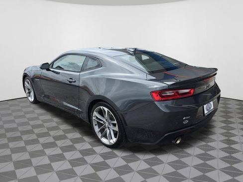 Used 2017 Chevrolet Camaro LT RWD image 11
