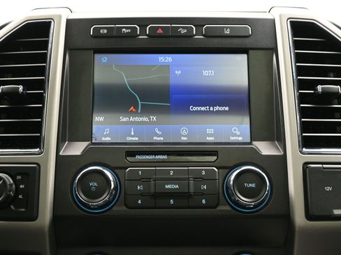 Used 2020 Ford F250 Lariat w/ Lariat Ultimate Package AWD/4WD image 29