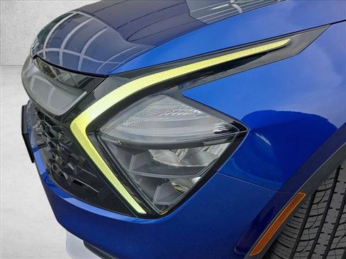 Used 2023 Kia Sportage EX image 29