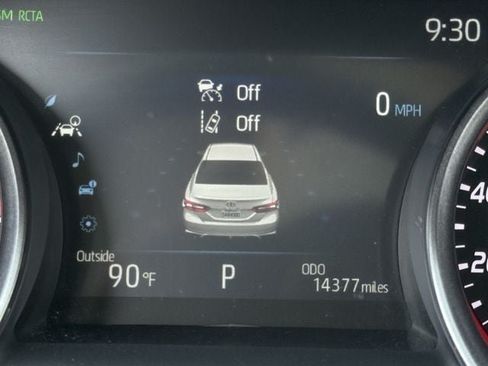 Used 2024 Toyota Camry XSE FWD image 15