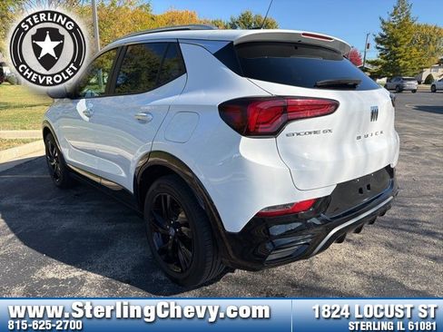 Used 2024 Buick Encore GX Sport Touring image 3