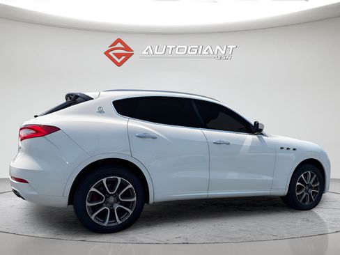 Used 2017 Maserati Levante S AWD/4WD image 16