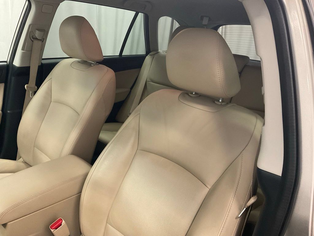 Used 2017 Subaru Outback 2.5i Limited AWD/4WD image 14