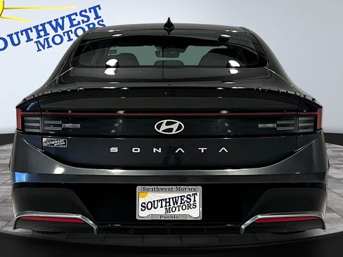 Used 2025 Hyundai Sonata SEL FWD image 5