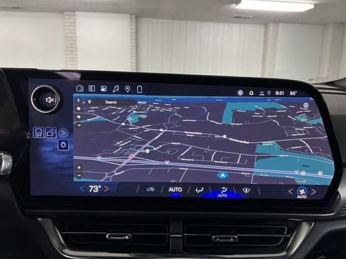 New 2026 Chevrolet Equinox EV LT image 14