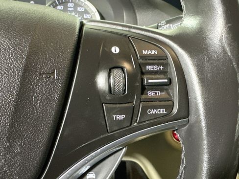 Used 2018 Acura MDX FWD w/ Advance Package image 17