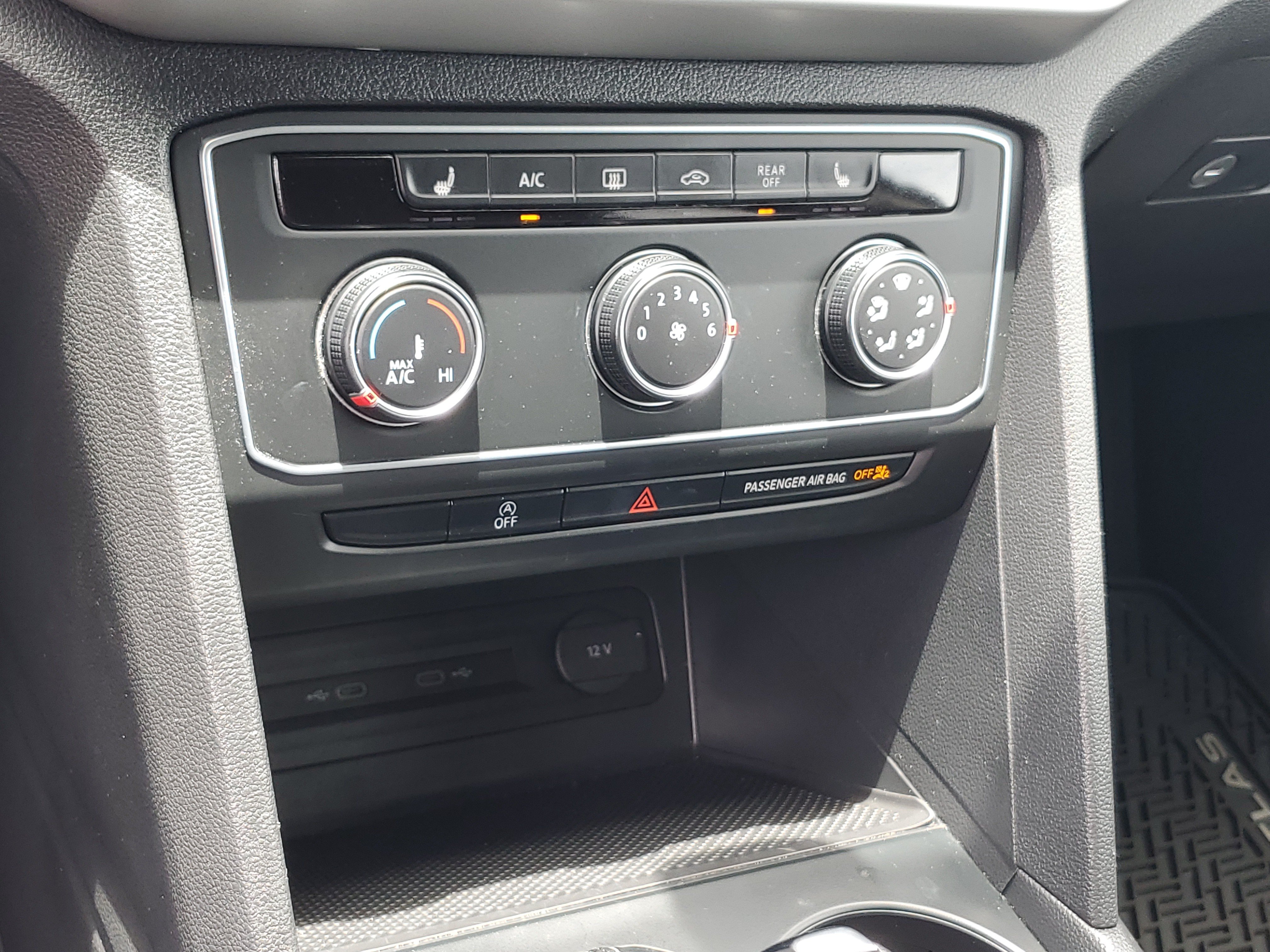 Certified 2022 Volkswagen Atlas SE FWD image 27