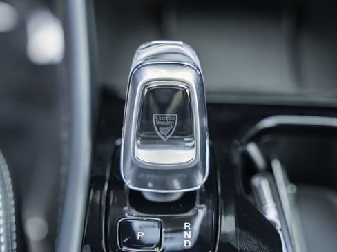 New 2026 Volvo XC40 B5 Plus w/ Protection Package Premier AWD/4WD image 28