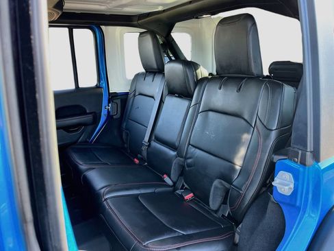 Used 2025 Jeep Wrangler Unlimited Rubicon w/ Safety Group AWD/4WD image 22