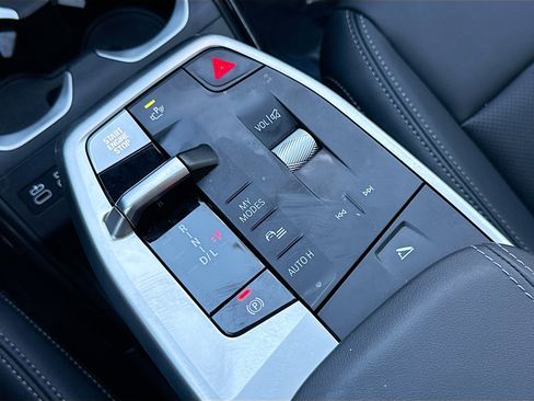 Used 2025 BMW X1 xDrive28i w/ Technology Package image 28