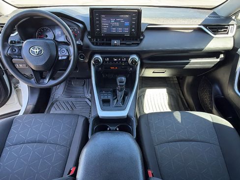 Used 2020 Toyota RAV4 XLE AWD/4WD image 26