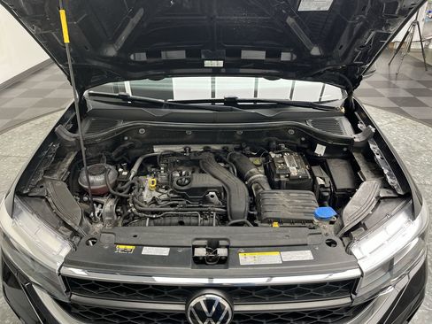 Used 2022 Volkswagen Taos SE image 26