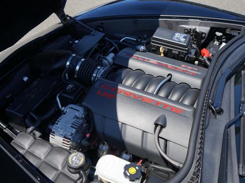 Used 2007 Chevrolet Corvette Coupe w/ Preferred Equipment Group RWD image 29