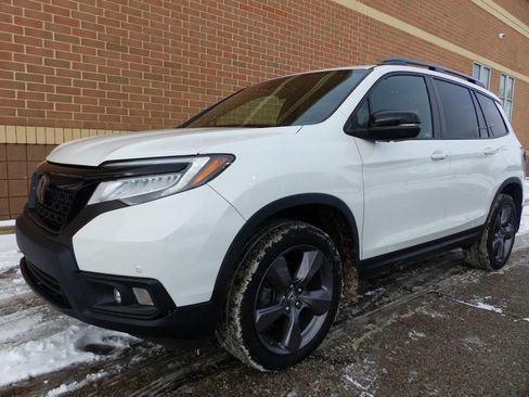 Used 2021 Honda Passport Touring image 1