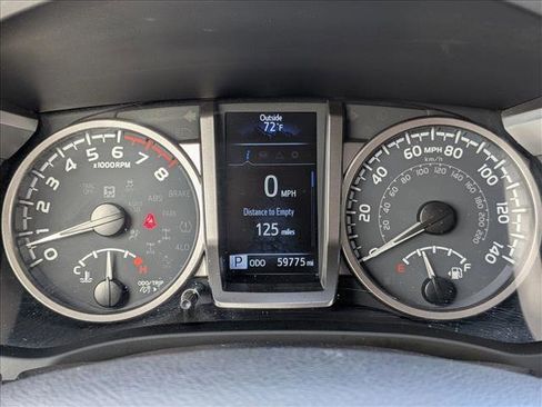 Used 2022 Toyota Tacoma SR5 w/ Technology Package RWD image 10