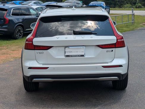 Used 2026 Volvo V60 B5 Cross Country Plus w/ Protection Package Premier AWD/4WD image 5