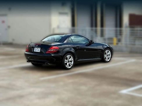 Used 2009 Mercedes-Benz SLK 350 image 8