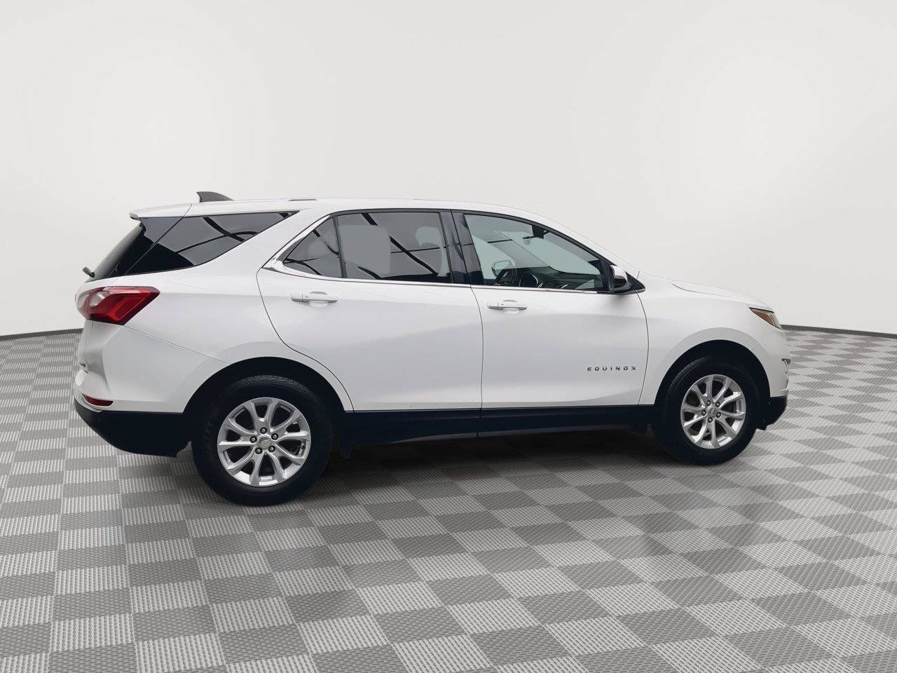 Used 2018 Chevrolet Equinox LT AWD/4WD image 37