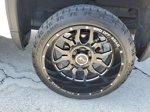 Used 2023 GMC Sierra 1500 Denali w/ Denali Reserve Package image 9