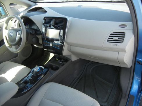 Used 2012 Nissan Leaf SL w/ Protection Pkg image 31