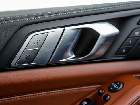 New 2026 BMW X7 M60i image 18