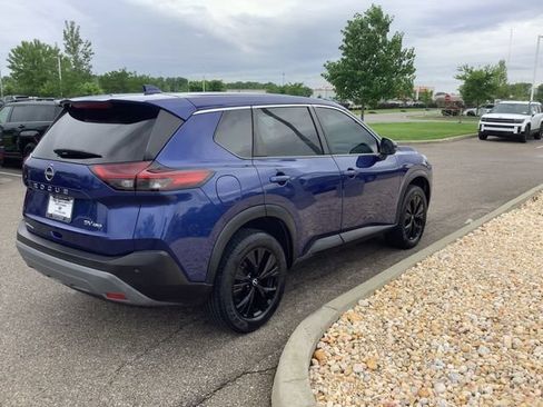 Used 2022 Nissan Rogue SV AWD/4WD image 5