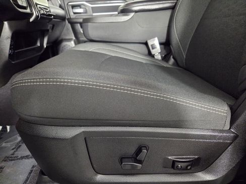 Used 2025 RAM 2500 Big Horn image 12