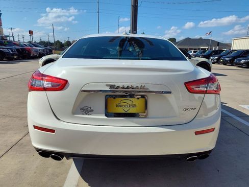 Used 2016 Maserati Ghibli RWD image 5