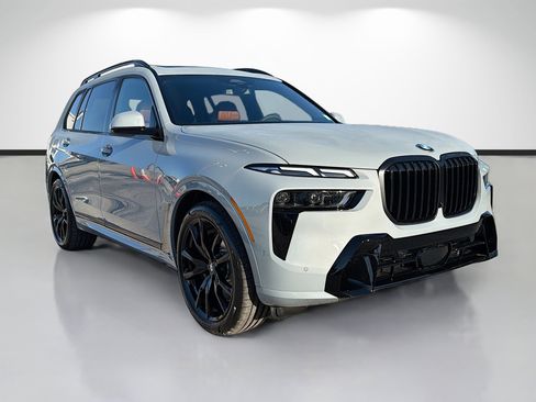 New 2027 BMW X7 xDrive40i image 1