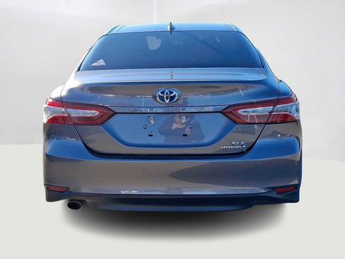 Certified 2019 Toyota Camry XLE image 7
