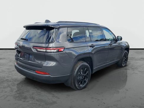 New 2025 Jeep Grand Cherokee L Altitude AWD/4WD image 2