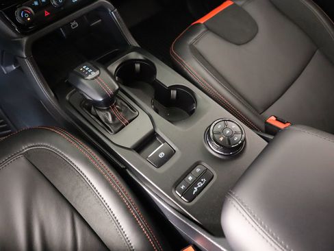 Used 2025 Ford Ranger Raptor image 8