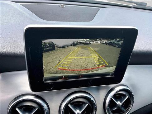 Used 2016 Mercedes-Benz CLA 250 image 22