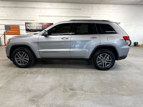 Used 2019 Jeep Grand Cherokee Limited image 92