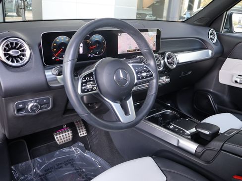 Certified 2021 Mercedes-Benz GLB 250 image 12