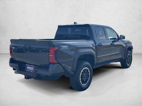 Used 2025 Toyota Tacoma TRD Off-Road image 5