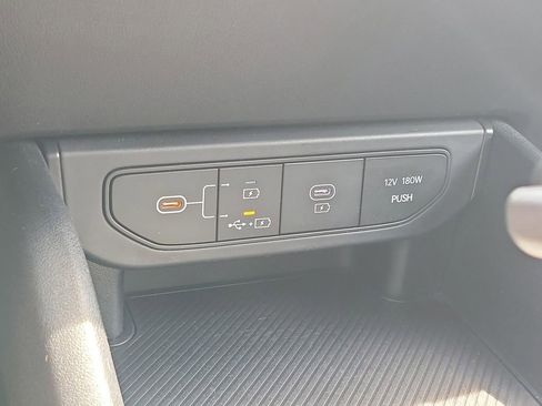 Used 2025 Kia K4 FWD image 30