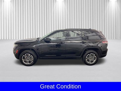 Used 2022 Jeep Grand Cherokee Trailhawk w/ Luxury Tech Group III image 11