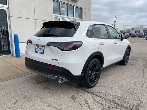 New 2026 Honda HR-V Sport image 5