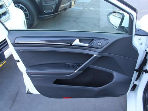 Used 2017 Volkswagen GTI Sport FWD image 18