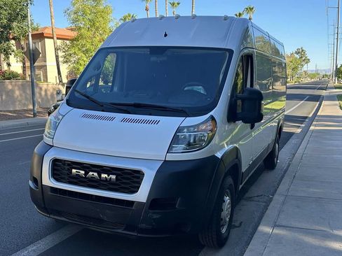 Used 2020 RAM ProMaster 2500 w/ Interior Convenience Group FWD image 4