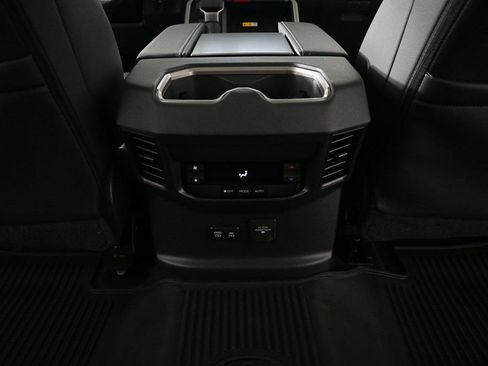 Used 2024 Toyota Sequoia Limited image 17