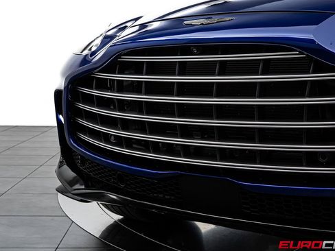 Used 2023 Aston Martin DBX 707 AWD/4WD image 11