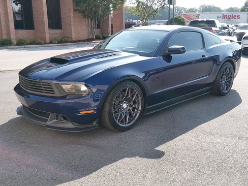 Used 2012 Ford Mustang GT Premium w/ Brembo Brake Pkg RWD image 8