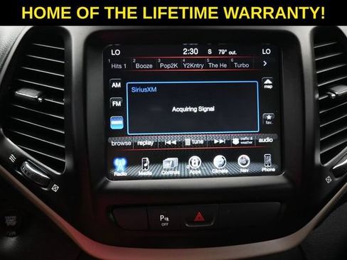 Used 2018 Jeep Cherokee Limited AWD/4WD image 25